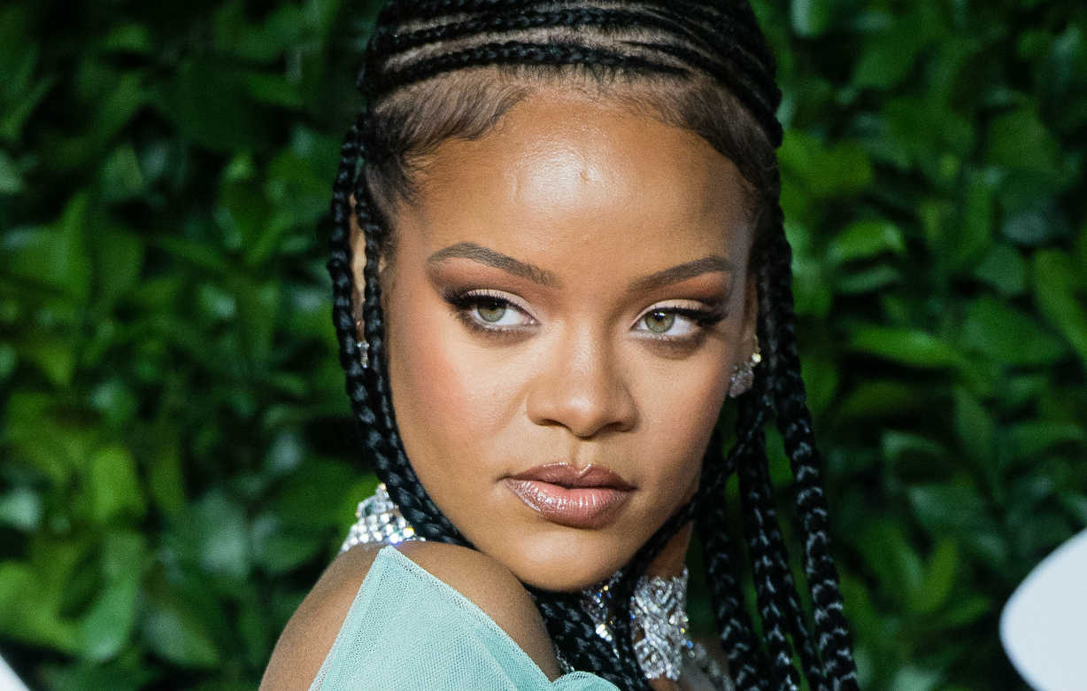 Rihanna is the richest female artist in the world in 2021