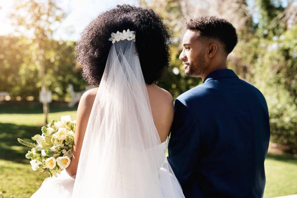 Wedding trends of 2021 in Nigeria - couple getting married